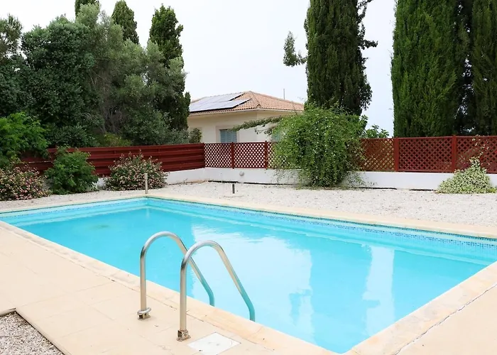 Serenity נאו חוריו